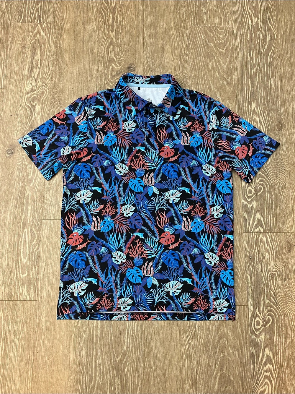 Scales Tropical Print Polo Shirt Men’s Small Blue Coral Hawaiian Style